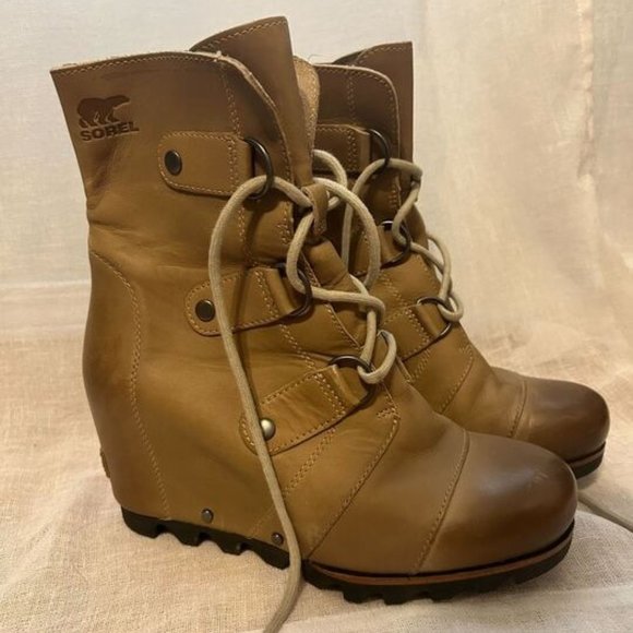 sorel boots wedge heel